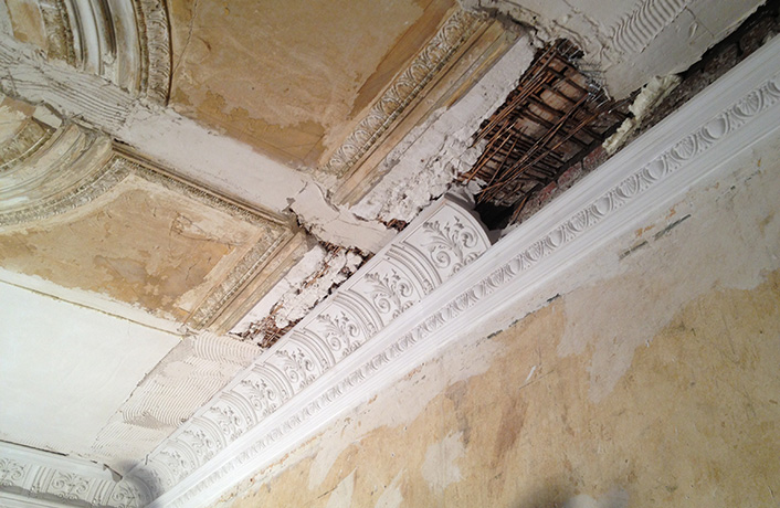 Ceiling plastering